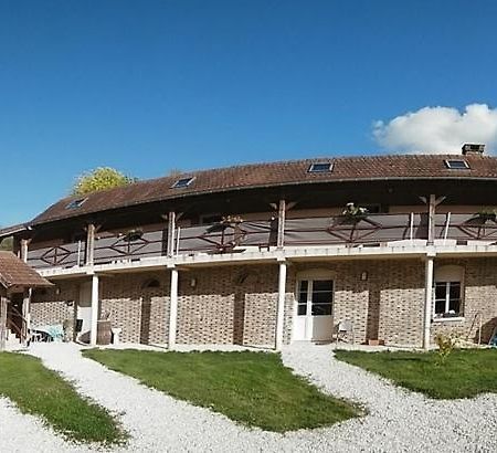 Les Gites Du Lavoir Villemoiron-en-Othe Exterior foto